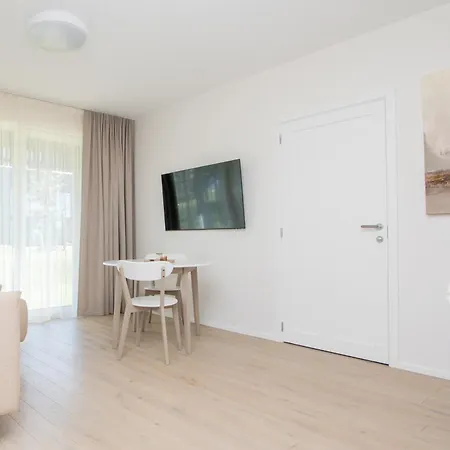 Cohost I Apt With Terrace, Selfcheck-in & Parking *
